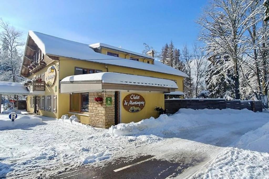 Le Petit Loup, Appartement Neuf Avec Jardin Gerbépal Kültér fotó